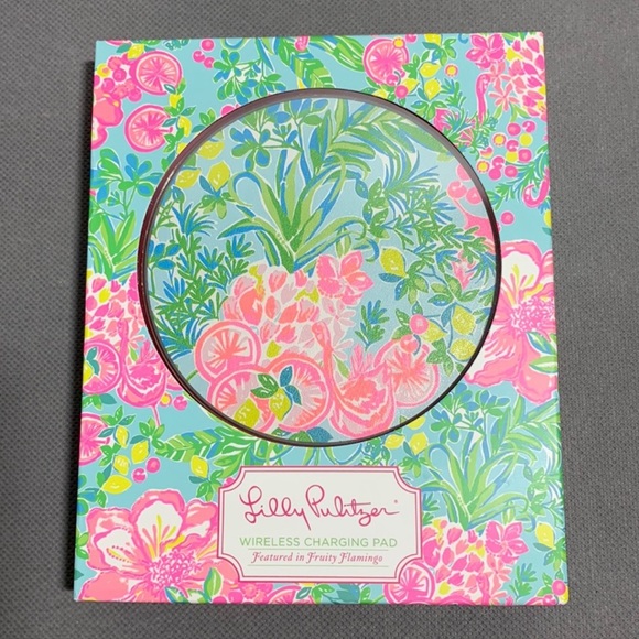 Lilly Pulitzer Wireless Charging Pad, Fruity Flamingo - Picture 5 of 6